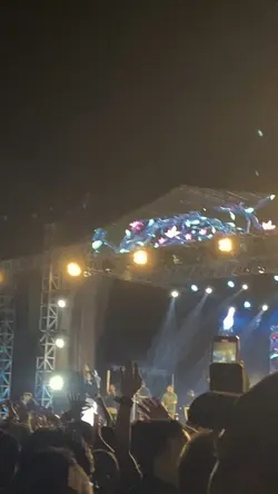 1 video 4 foto