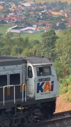 Slowmo son gelandang