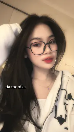 TIA MONIKA SLOWMO 