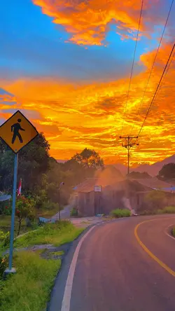 SUNSET CAR’s OUTSIDE