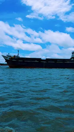 ঢেউ জানা এক নদীর কাছ