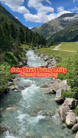 SƠN THỦY TRÙNG MÂY