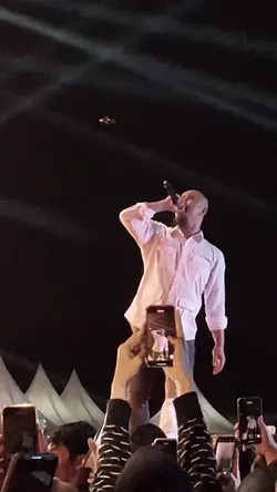 Versi konser asli