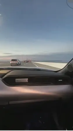 Slow-mo in the car