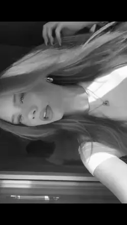 Love me like you do😻