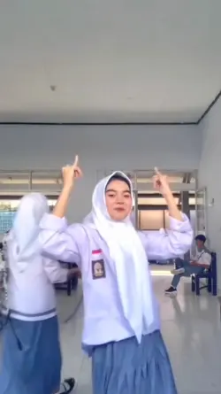 SUNGUH SAYANG AKU 