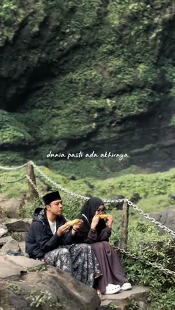 Dunia pasti ada akhi