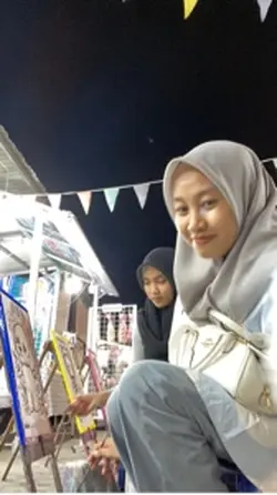 Melukis with bestie
