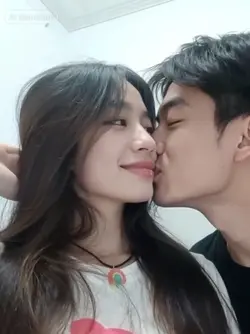 boyfriend kiss
