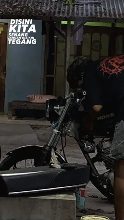 DISINI KITA SENANG