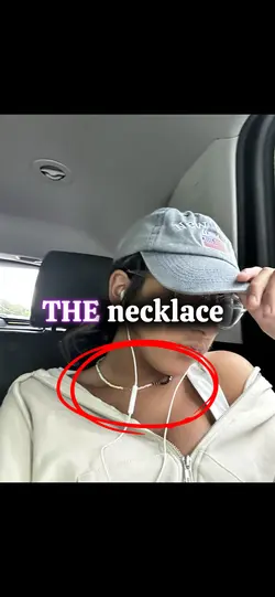 the necklace 
