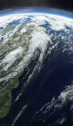 trend earth zoom out