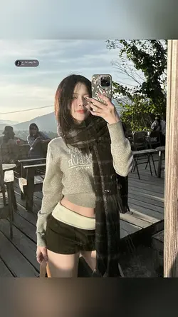 1 ảnh + màu 