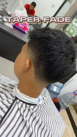 Taper fade barber