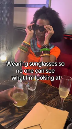 Sunglass Discretio
