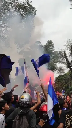 Slowmo ingin aku lew