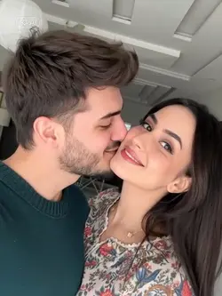 KISS AND HUG AI