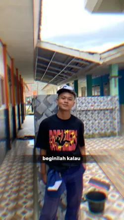 JJ 1 FOTO X LIRIK 