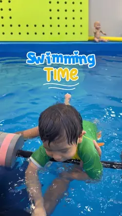 Baby Swimming 