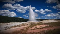 Old faithful geyser