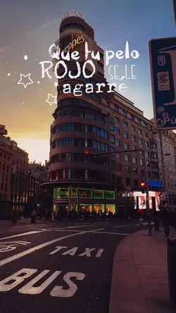 La pelirroja 👩‍🦰✨