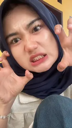SALAHKAH BILA AKU JJ