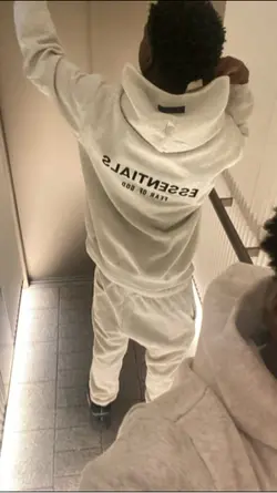 3 man 🧼