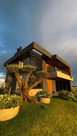 Casa Tour
