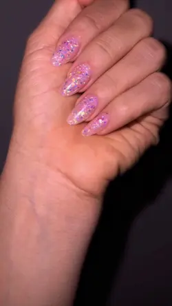 Nails slow motio