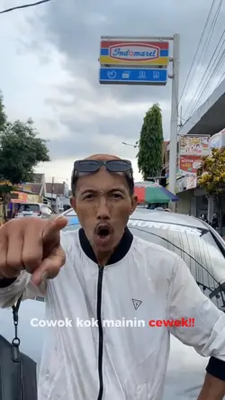 cowok kok main cewek