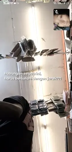 hubungan selucu ini