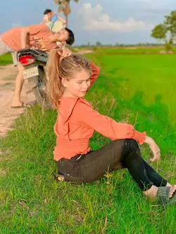 សំណួរគ្មានចម្លើយ...