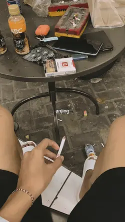 by one ayo kita