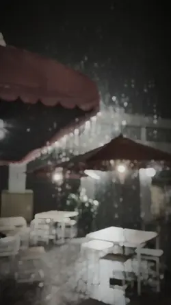 slowmotion rain