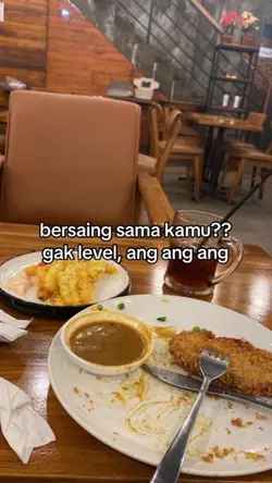 bersaing sama kamu?