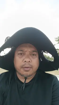 Topi