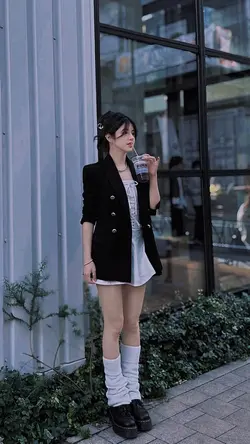 3 Foto • Kece “ 