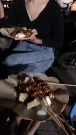 HALU Makan Sate