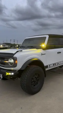 Ford Bronco 