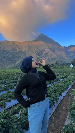 satu video 4 foto