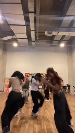Dance Bunyi trend