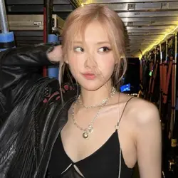 geri dondummm#jisoo