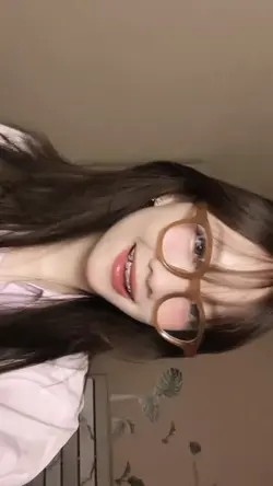 เธอจะกลับมาเพื่อ