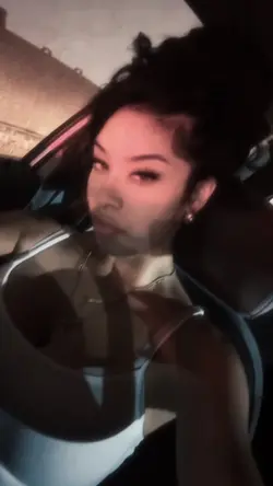 YB