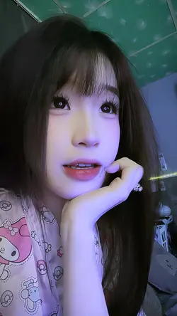 Ánh Tím