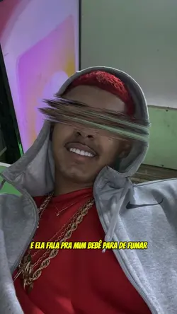BEBÊ PARA DE FUMAR