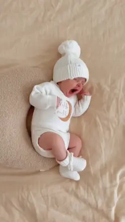 baby sneezing trend