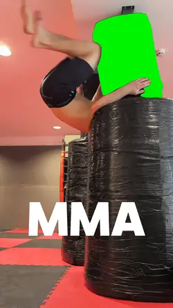 MMA Green Screen