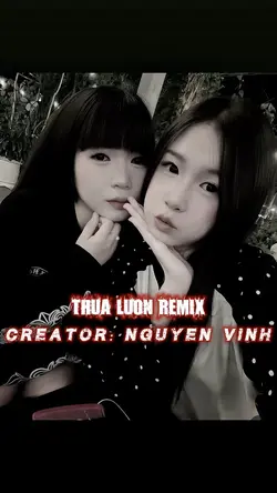Anh dắt em đi ăn kem