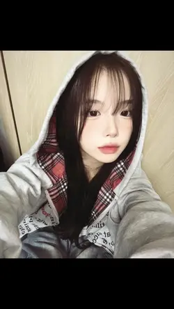 간지럽게만 느껴지던 눈빛이